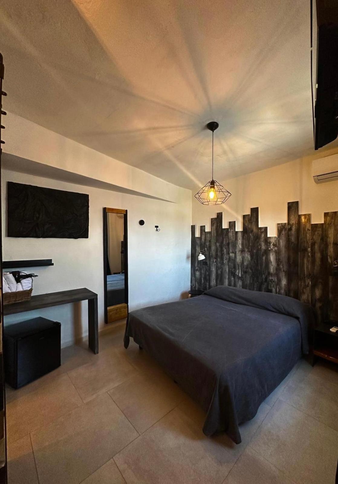 Black Market Hotel Іскія Екстер'єр фото